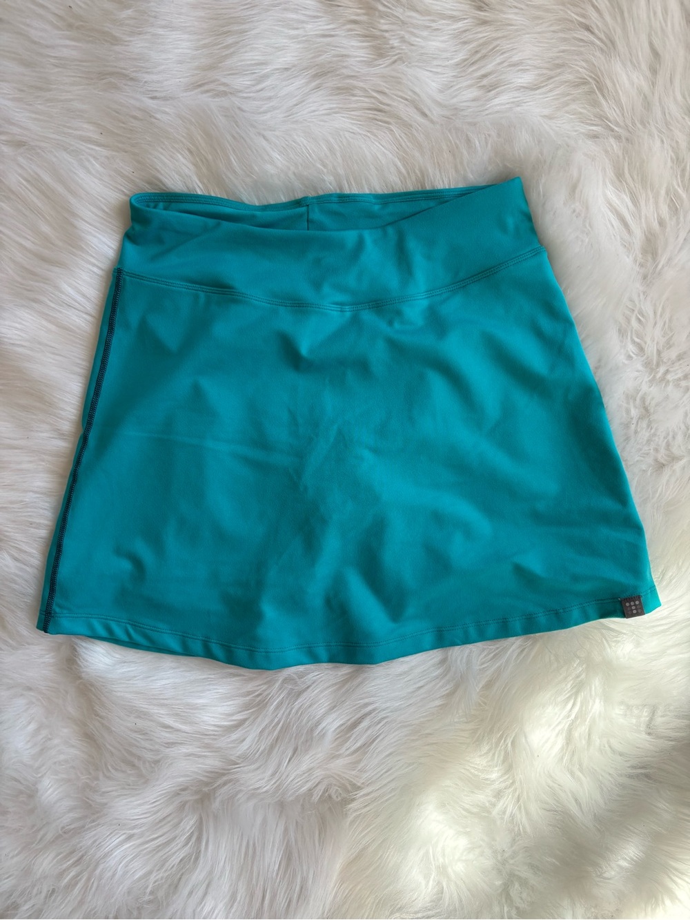 Women’s TITLE NINE Small Teal Active Skort